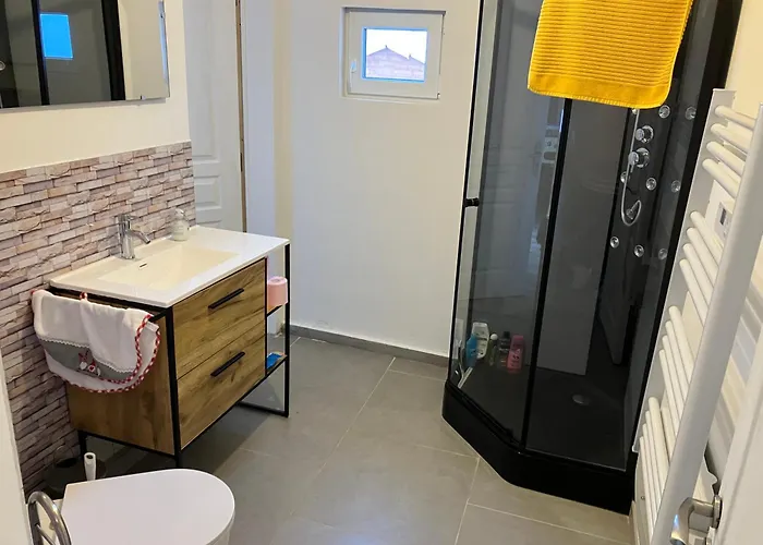 La Belle Vue, Avec Vue Magnifique 普兰凡